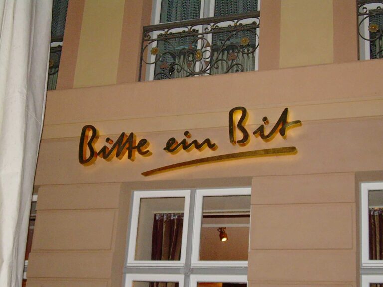 Leucht-Schriftzug "Bitte ein Bit"