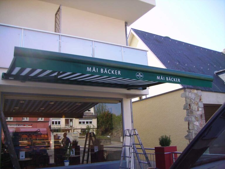 Markisenanlage für FISCHER in Luxemburg mit Logoanbringung